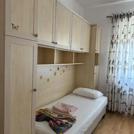 Sweet Escape W Pool Apartman