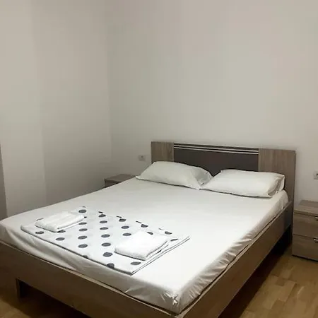 Sweet Escape W Pool Apartment